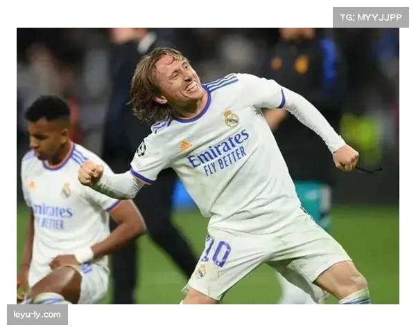 特写:老将莫德里奇替补登场,完成个人西甲第450次出场