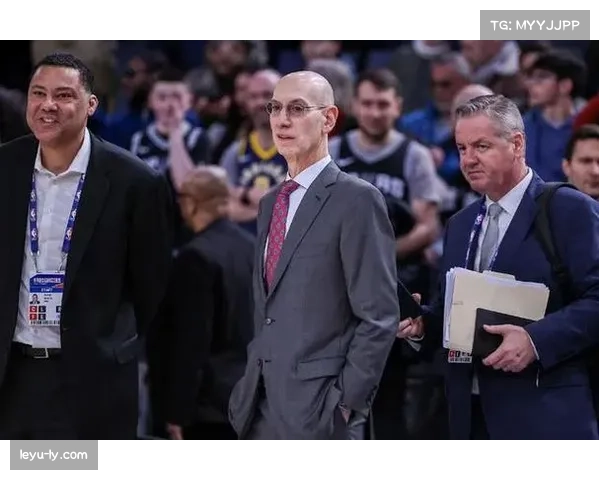 前NBA球员因财务欺诈案出庭受审,案件涉及多名现役球员